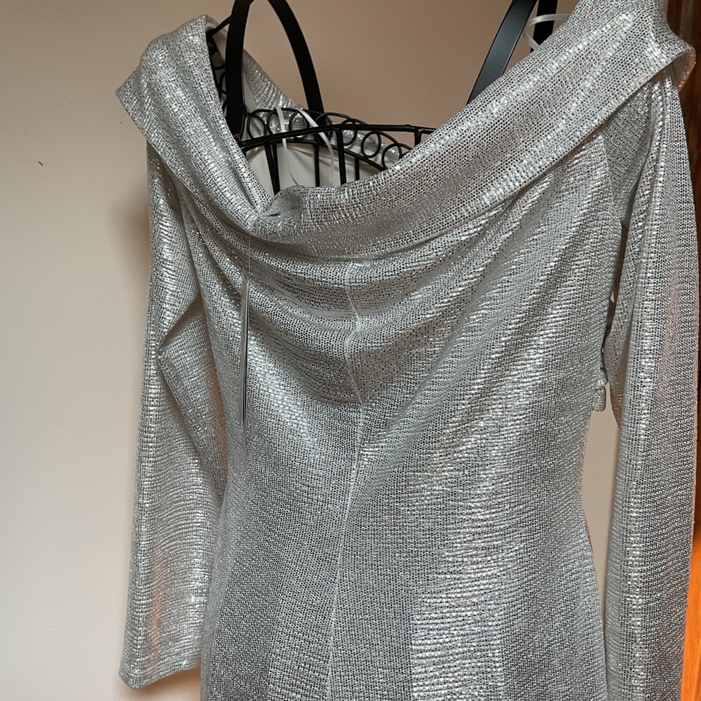 Lauren Ralph Lauren
Women's Metallic Off-The-Shoulder Sheath Dress, 8 - Picture 8 of 12